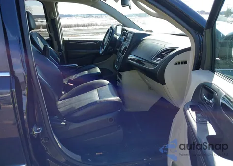 2014 Chrysler Town & Country Touring from USA, damaged, VIN 2C4RC1BG5ER165683